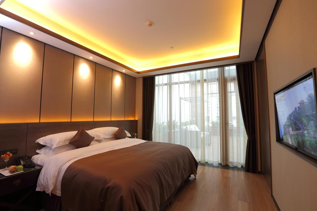 S&N Zhejiang Linhai International Hotel Rum bild