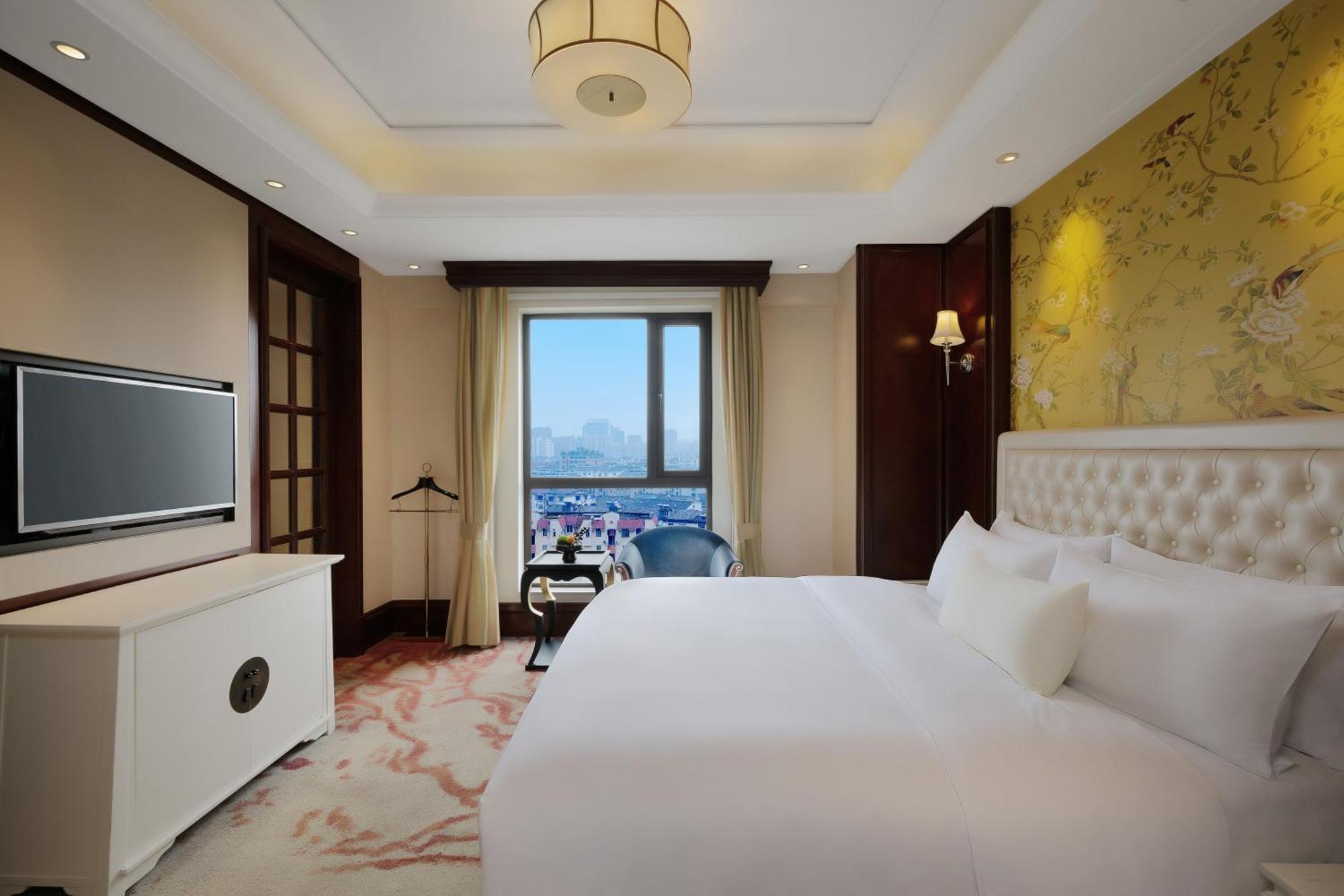 S&N Zhejiang Linhai International Hotel Exteriör bild
