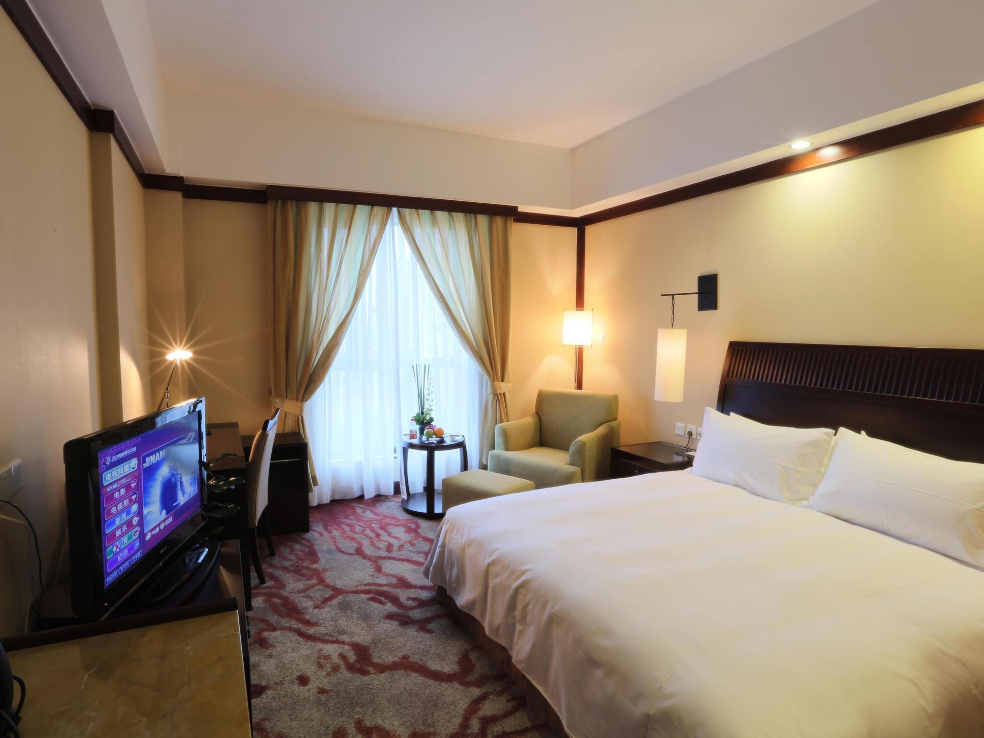 S&N Zhejiang Linhai International Hotel Exteriör bild